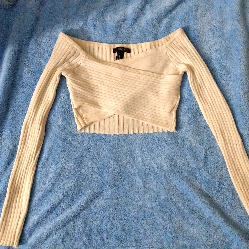 Cropped cross knit top